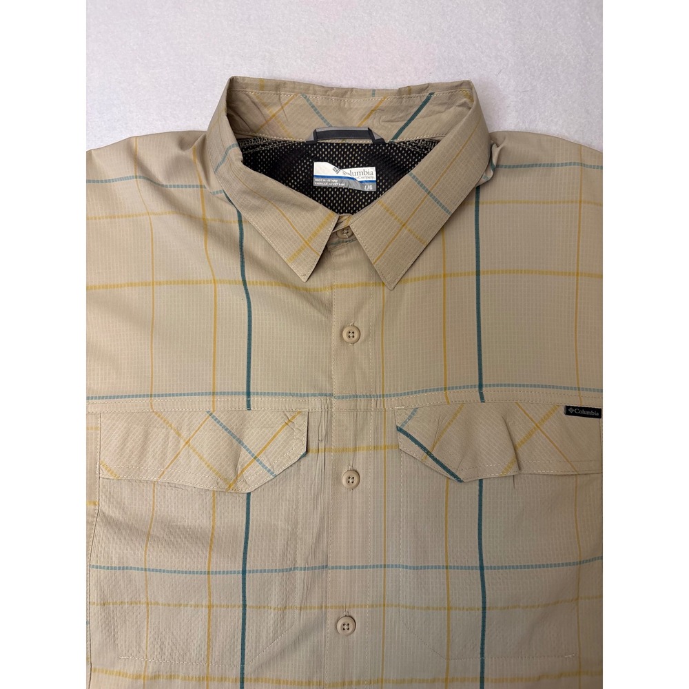 Columbia Omni-Shade Mens Large Tan Plaid Short Sleeve Hiking Fishing Shirt